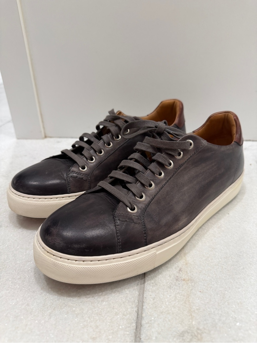 Magnanni low top sneakers